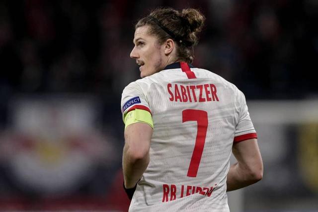 开云官网-包含莱万多夫斯基官方宣布最后时刻胜出新规，勇士引发争议！的词条-开云官网