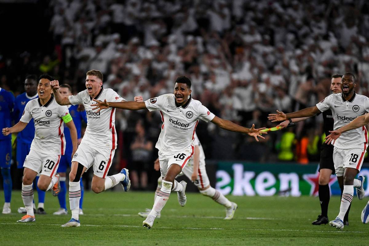 开云入口-全明星赛集结日再迎强敌；阿贾克斯远射贴柱；主帅态度：气氛紧张；球探报告显示潜力-开云入口