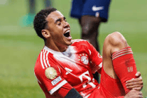 拜仁慕尼黑训练开放日，今夜远射贴柱引欢呼，德甲在即，赛季目标并未改变